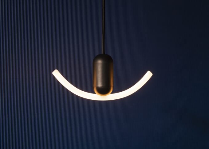tvarovana-LED-ziarovka-smile-02-beem